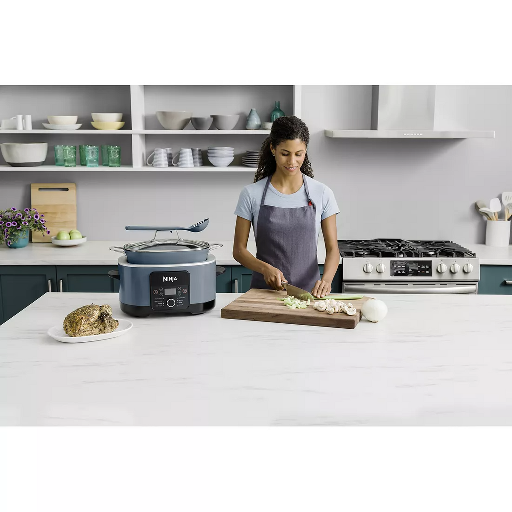 Ninja Foodi PossibleCooker PRO, Versatile 8-in-1 Cooker
